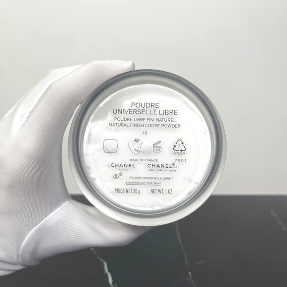 Chanel Loose Powder - Picture 4 of 5